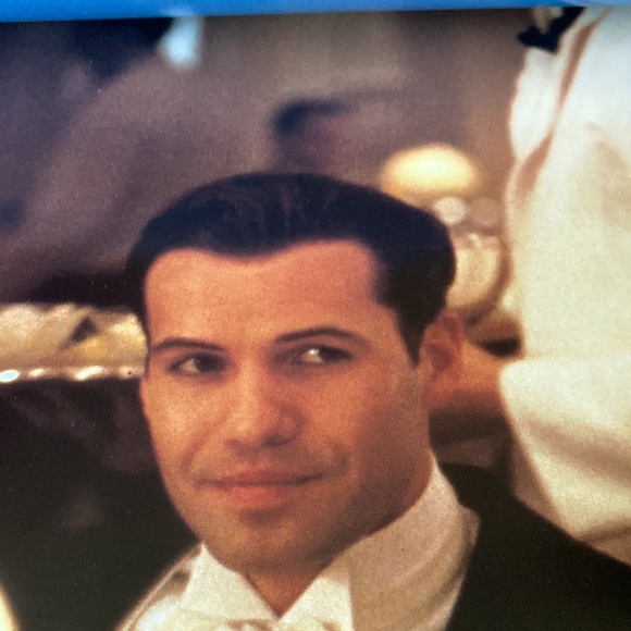 TITANIC MOVIE POSTER BOOK ‘97 has 12, 20”x25” color posters.  $12 - Picture 5 of 8